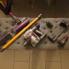 Dyson v8 newer model sv25