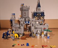 LEGO Creator 3-in-1 31168 Medieval Horse Knight Castle