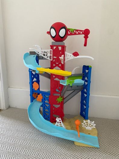 spiderman garage