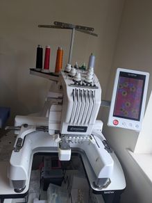 Embroidery machine Brother PR650e! 6 needle with stand