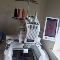 Embroidery machine Brother PR650e! 6 needle with stand