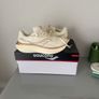 saucony running  size 5 Image 3