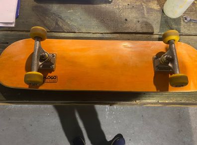 Skateboard Powell Mini Logo, spitfire wheels, slide trucks