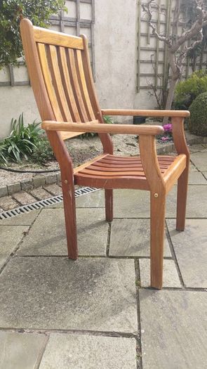 8 Solid Teak Garden Patio Chairs with Green Cushions 500euro