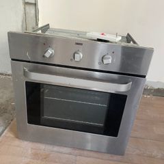 Oven and hob
