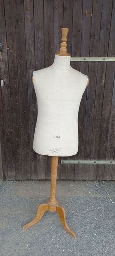 Mannequin Antique Circa 1920s bust Girard of Paris