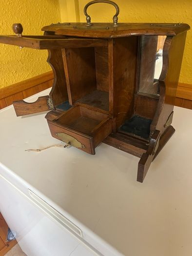 Edwardian oak/ brass  tantalus Original key . Spirits/ smokers caddy