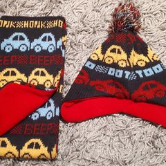 2-3 Y Like New Toddler Boy Winter Hat and Scarf Set