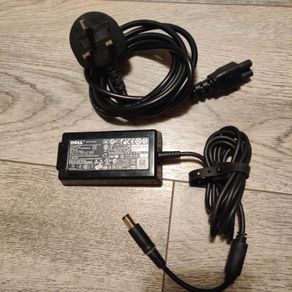 Dell charger 45 Watts 19.5v 2.31a round tip with pin inside