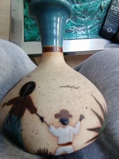 2 Vintage Mexican vases