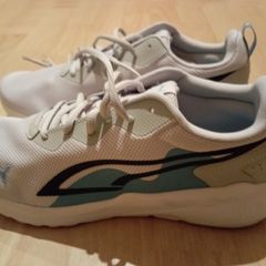 Sport Shoes Trainers.