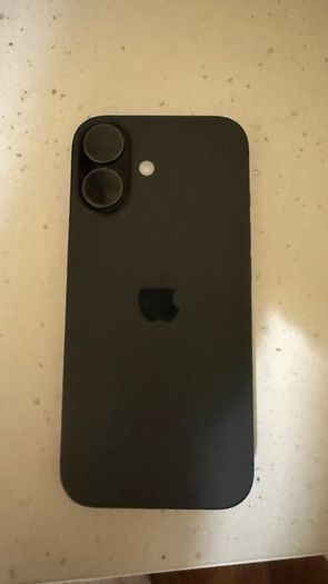 iPhone 17