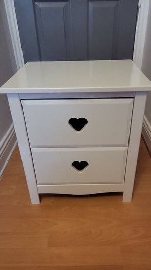 Bedroom furniture set . Need gone ASAP!