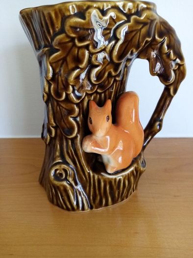 Vintage Sylvac Vase/JUG with Squirrel.