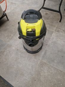 wet vacuum