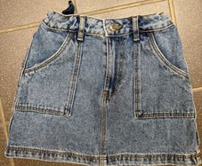 girls  skirt