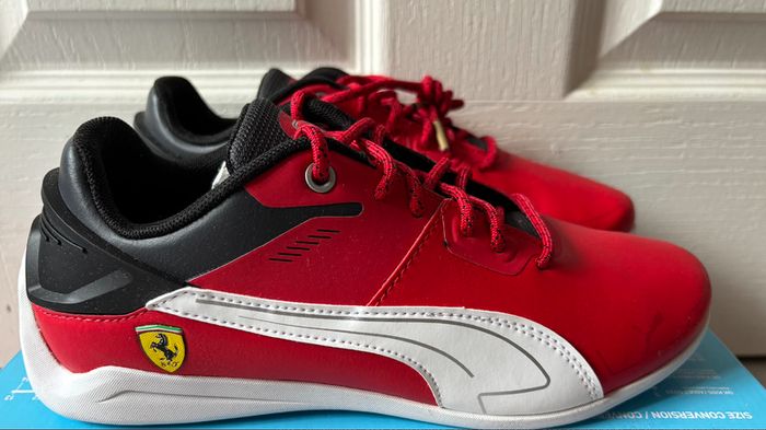Puma Ferrari Drift Cat Delta Junior UK4.5 Brand New Unworn