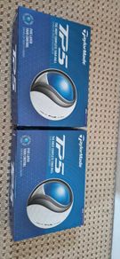 Taylormade TP5 golf balls, 2 DOZEN