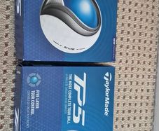 Taylormade TP5 golf balls, 2 DOZEN