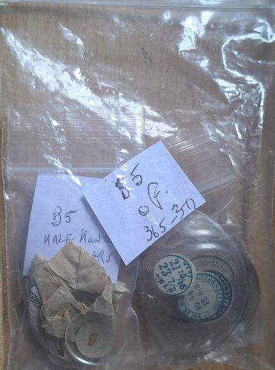 Lot of 25 x Glass Crystals for Hunter and Open Face Cases