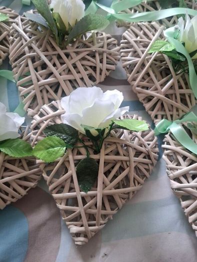 13 x Wicker Hear Decoartions