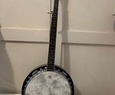 5-string Banjo + Hard Case