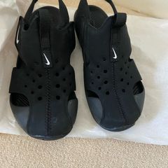 nike sunray sandals runners size 11 1/2