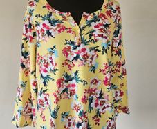 Floral print blouse