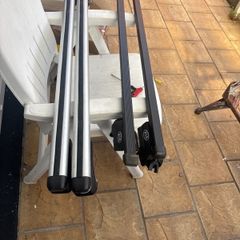 2 different sets of roof bars