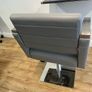 2 Dir salon chairs Image 4