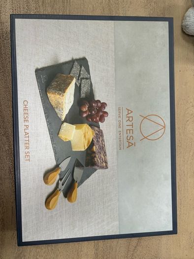Artesa Cheese Platter Set