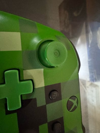 Xbox one Minecraft creeper controller