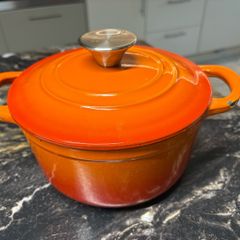 2L Cast Iron Dutch Oven With Lid