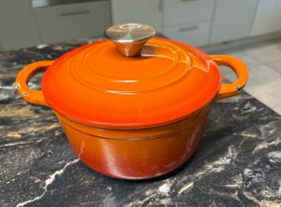 2L Cast Iron Dutch Oven With Lid