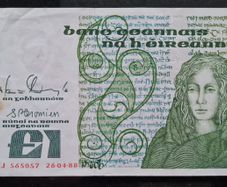 Ireland 1988 Medb 1 pound banknote
