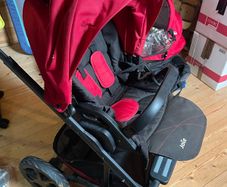 Joie 2 in 1 pram with carry cot