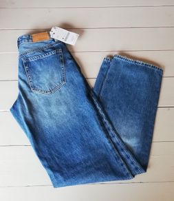 New Stradivarius ladies straight low 1410 blue jeans UK6.. EUR 34