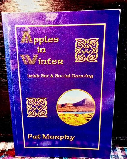 2009. Apples In Winter. Pat Murphy.