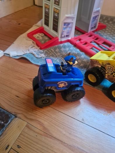 Paw Patrol Tower and cars