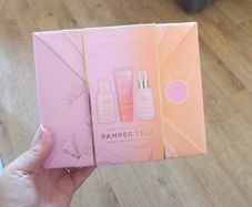 Baylis and Harding pamper trio