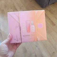 Baylis and Harding pamper trio