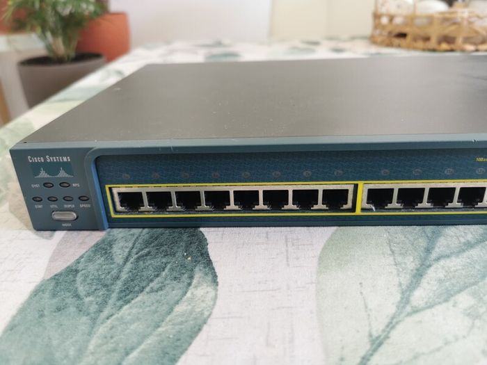 Cisco Catalyst 2950 Switch