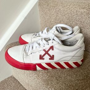 Off White trainers UK6