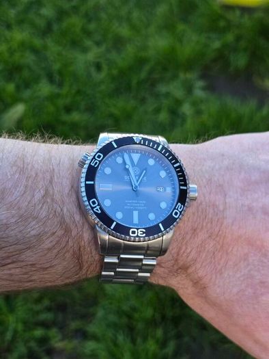 Deep Blue Diver