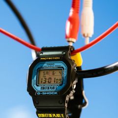 Casio G Shock  Jul "d'or Et De Platine" Paris Limited