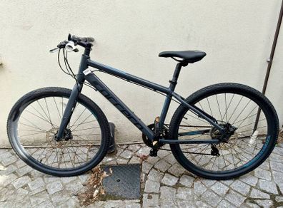 Woman bike Carrera