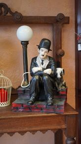 Charlie Chaplin Lamp