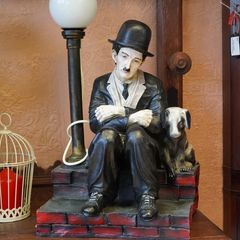 Charlie Chaplin Lamp