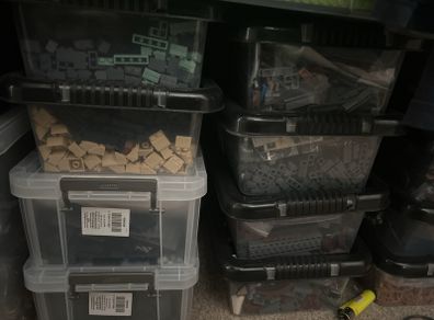generic lego bricks. 10 euro a KG.
