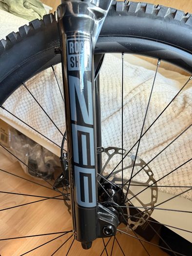 Giant Reign Advanced Pro 2 2025 (new) Full Carbon